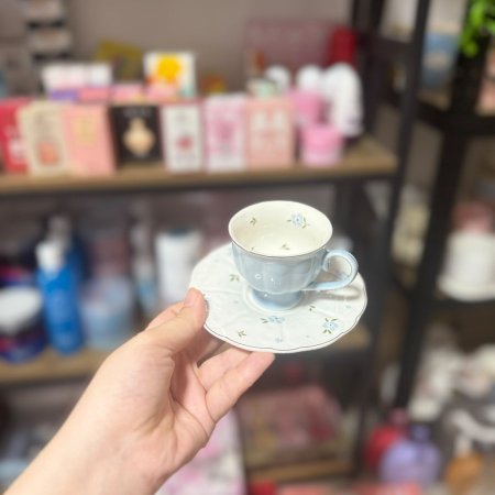 فنجان قهوة مورد ازرق 💙
