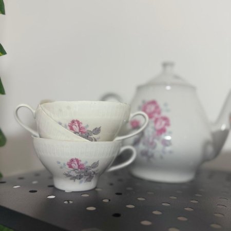طقم انتيكا قديم إبريق و3 فناجين شاي 🌷